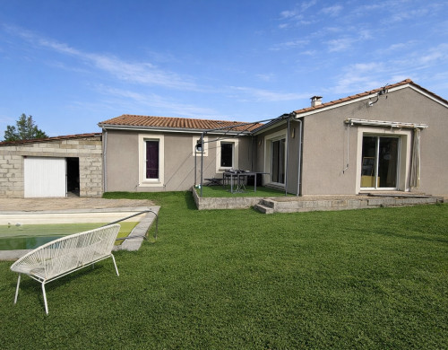 maison  LA ROCHE CHALAIS