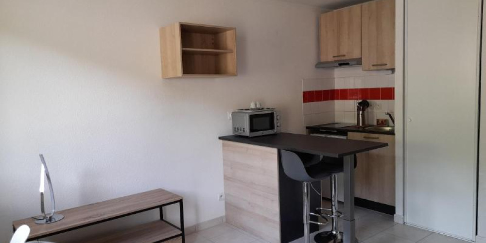 appartement à CHAMPCEVINEL (24750)