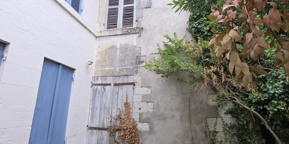 maison à ST ASTIER (24110)