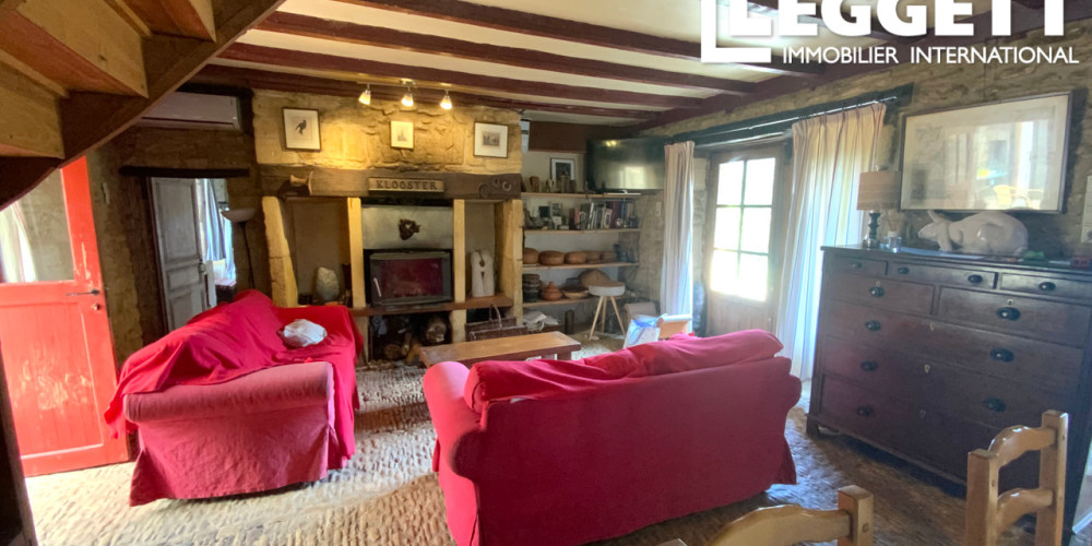 maison à LA CHAPELLE AUBAREIL (24290)