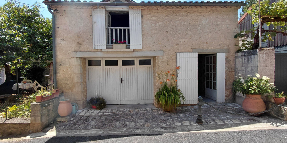 maison à CHATEAU L EVEQUE (24460)