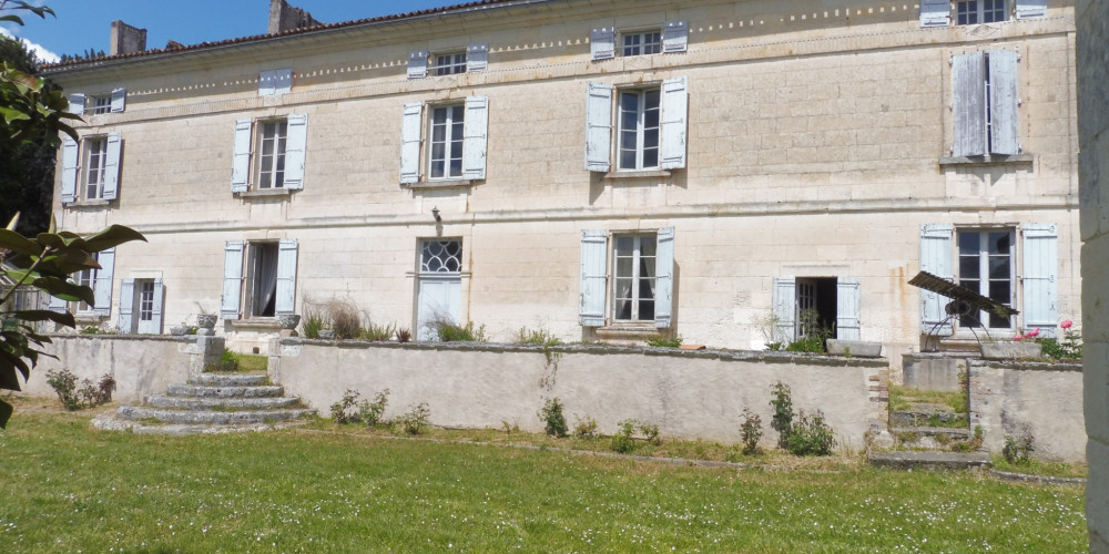 maison à ECHOURGNAC (24410)