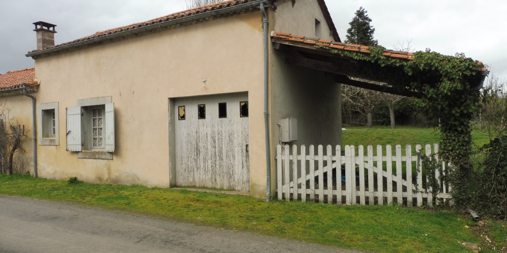 maison à PONTEYRAUD (24410)