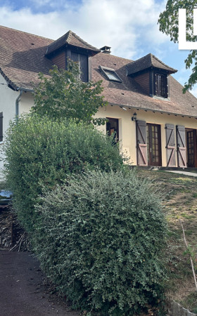 Maison  ST SAUD LACOUSSIERE