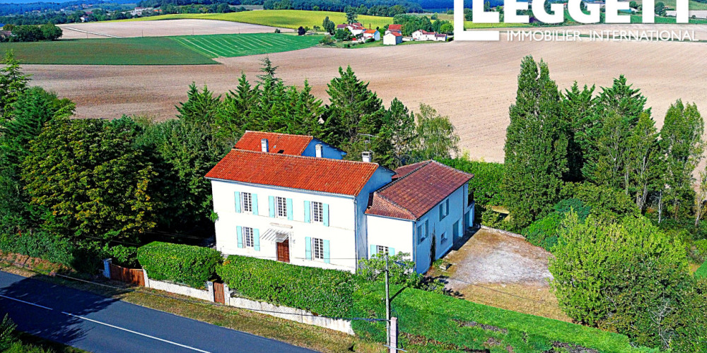 maison à CHERVAL (24320)