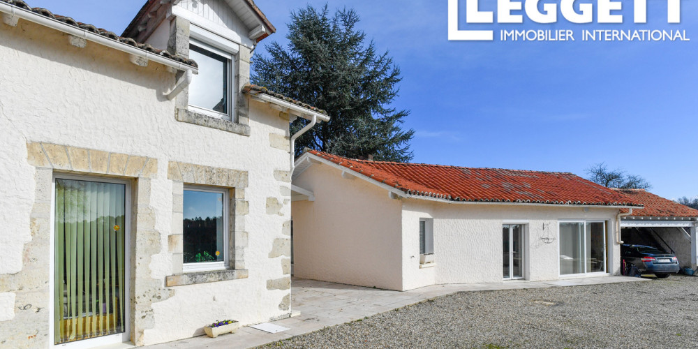 maison à LA CHAPELLE GONAGUET (24350)