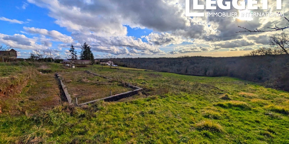 terrain à LA CHAPELLE ST JEAN (24390)