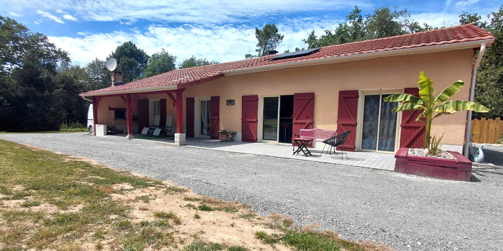maison à LES LECHES (24400)