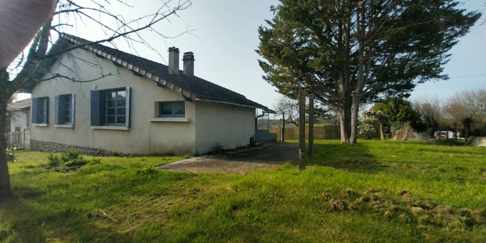 maison à MENSIGNAC (24350)