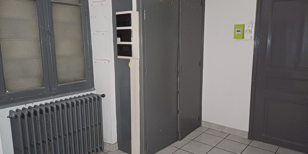 local commercial à PERIGUEUX (24000)