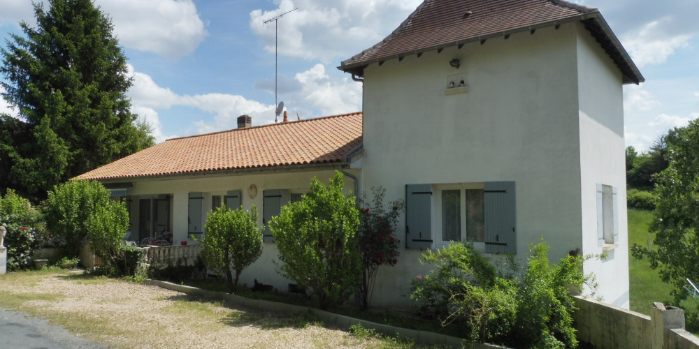 maison à RIBERAC (24600)