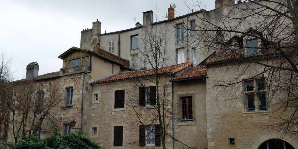 immeuble à PERIGUEUX (24000)