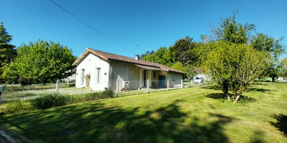 maison à SEGONZAC (24600)