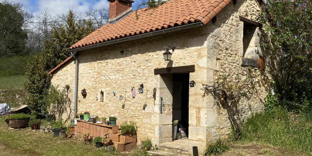 maison à CUBJAC (24640)