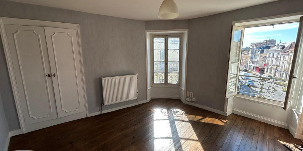 appartement à RIBERAC (24600)