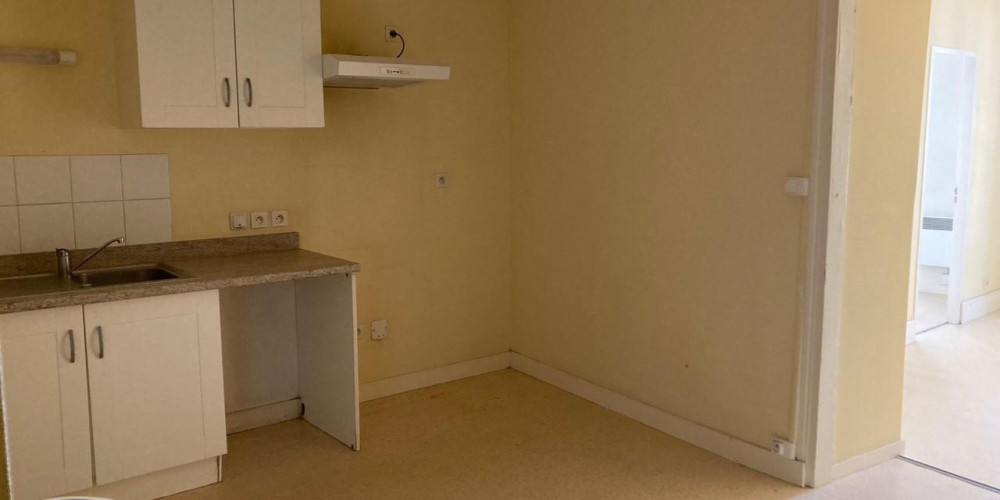 appartement à THIVIERS (24800)