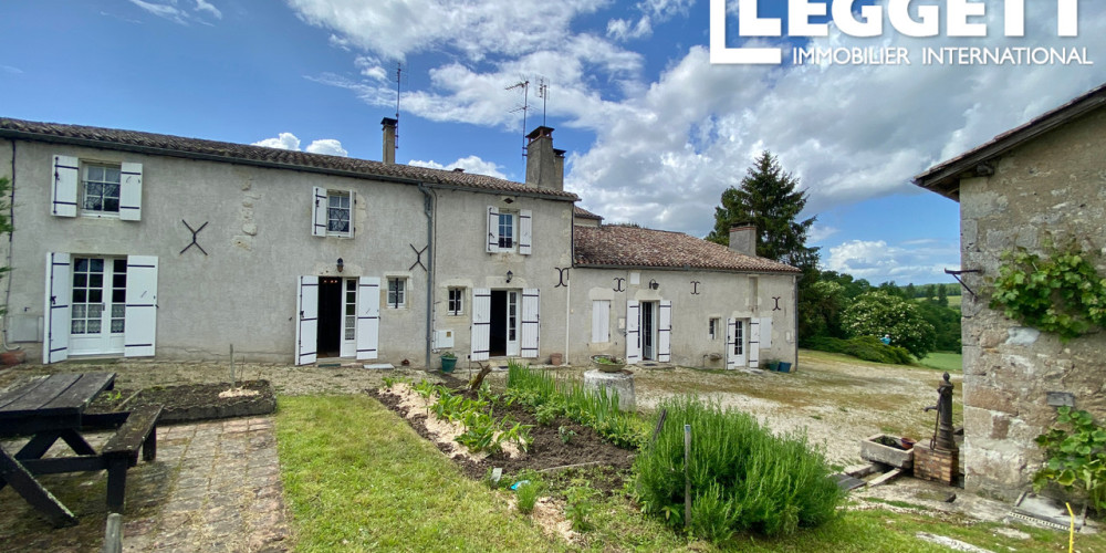 maison à MONTAZEAU (24230)