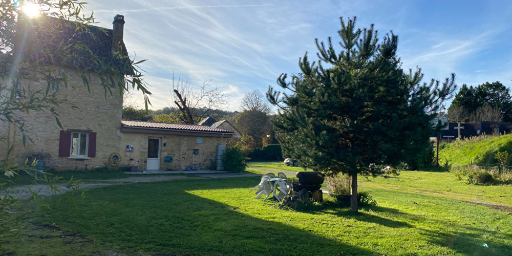 maison à STE NATHALENE (24200)