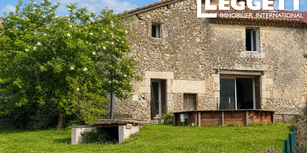maison à NEUVIC (24190)