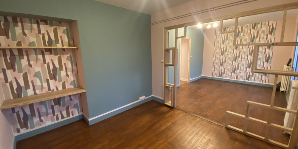 appartement à THIVIERS (24800)