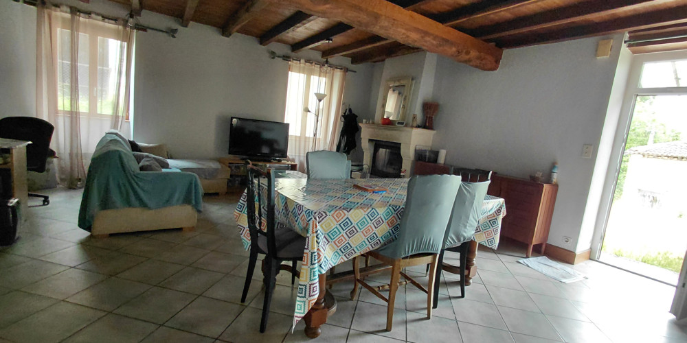 maison à MONTAGRIER (24350)