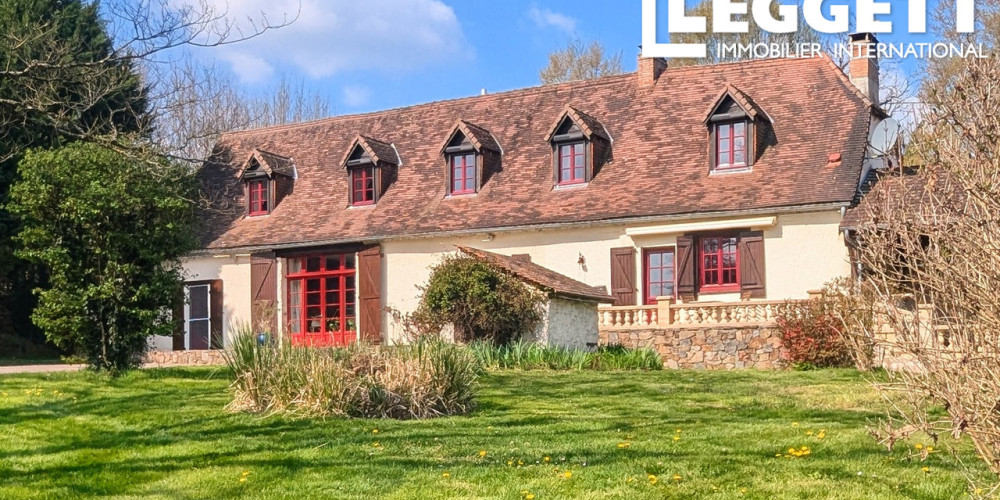 maison à ST PAUL LA ROCHE (24800)