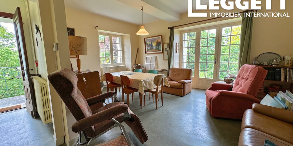 maison à ST PRIVAT DES PRES (24410)
