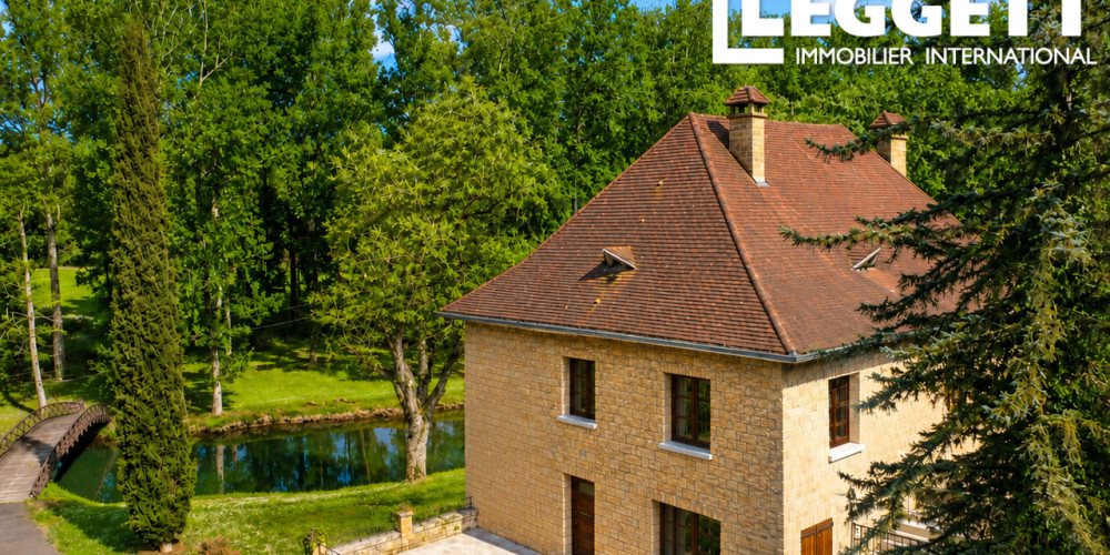 maison à SARLAT LA CANEDA (24200)