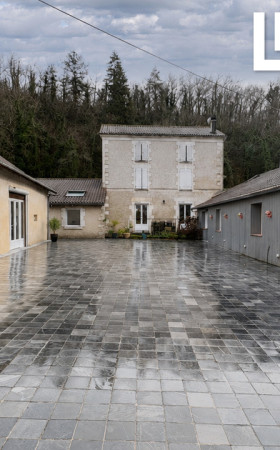 Maison  NONTRON