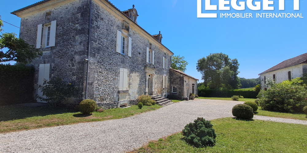 maison à LA TOUR BLANCHE (24320)