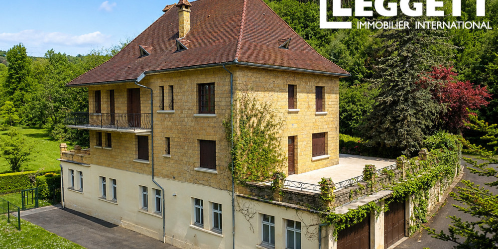 maison à SARLAT LA CANEDA (24200)