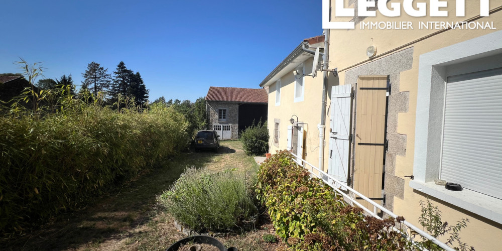 maison à PIEGUT PLUVIERS (24360)