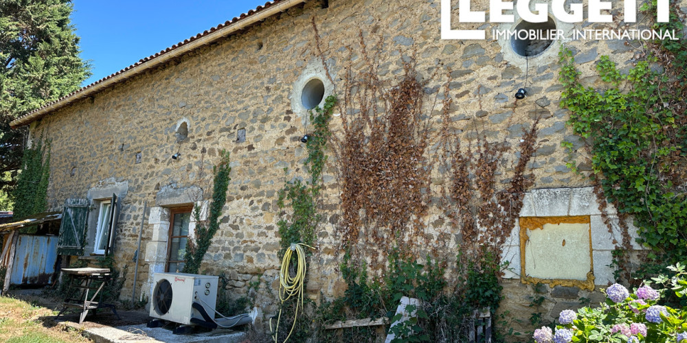 maison à CORGNAC SUR L ISLE (24800)