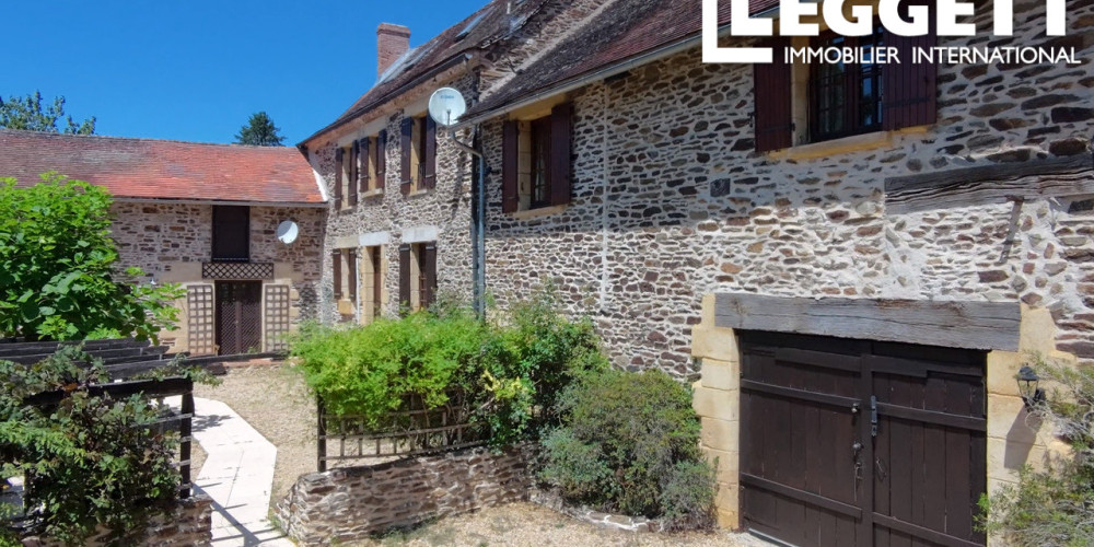 maison à CHALAIS (24800)