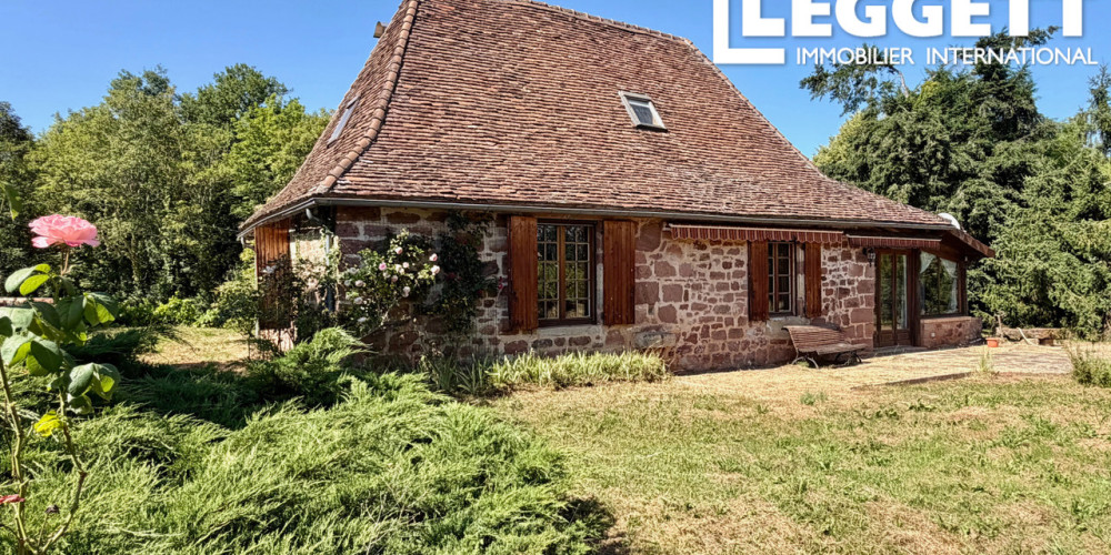 maison à HAUTEFORT (24390)