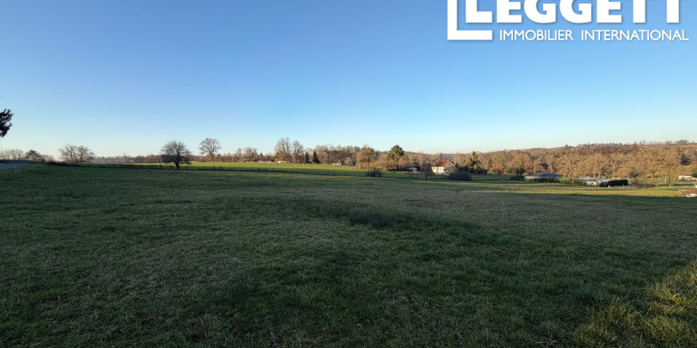 terrain à THIVIERS (24800)