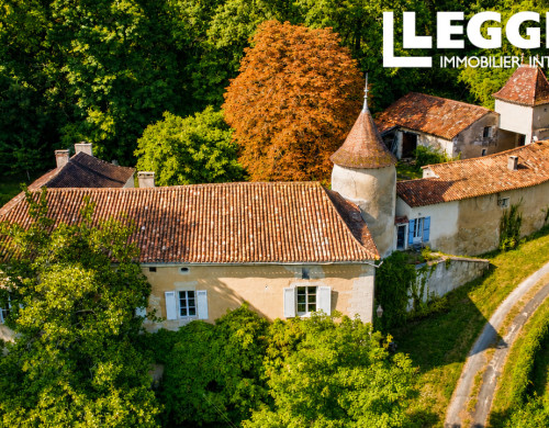 maison  ST ASTIER