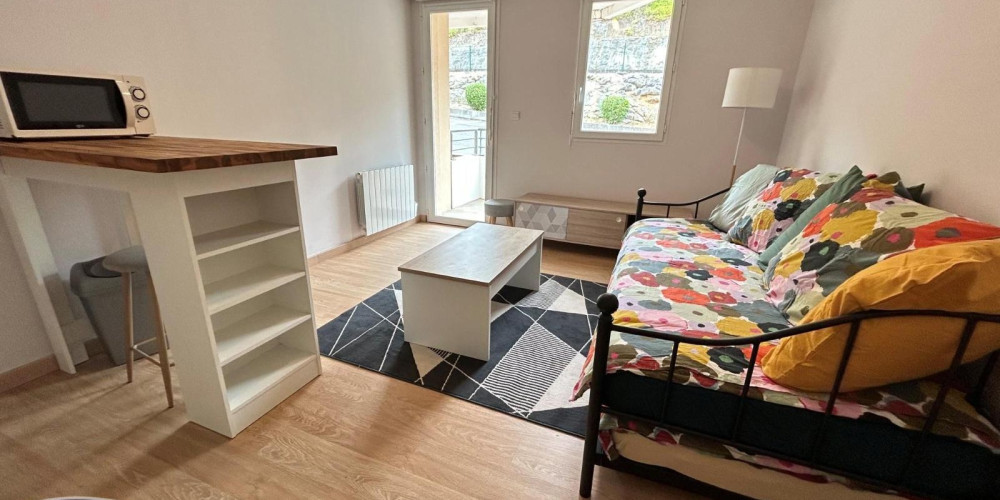 appartement à CHAMPCEVINEL (24750)