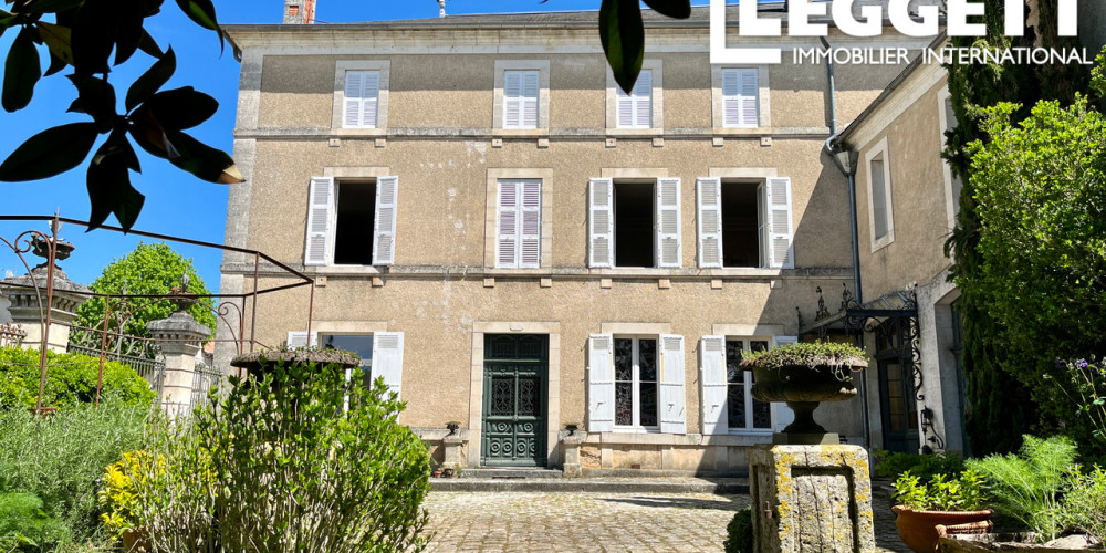 maison à JAVERLHAC ET LA CHAPELLE ST ROBERT (24300)