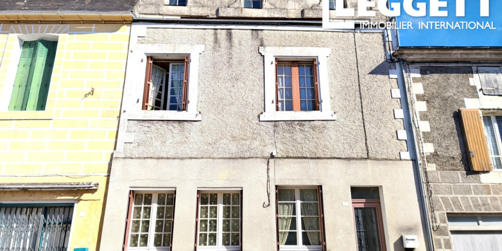 maison à LA ROCHEBEAUCOURT ET ARGENTINE (24340)