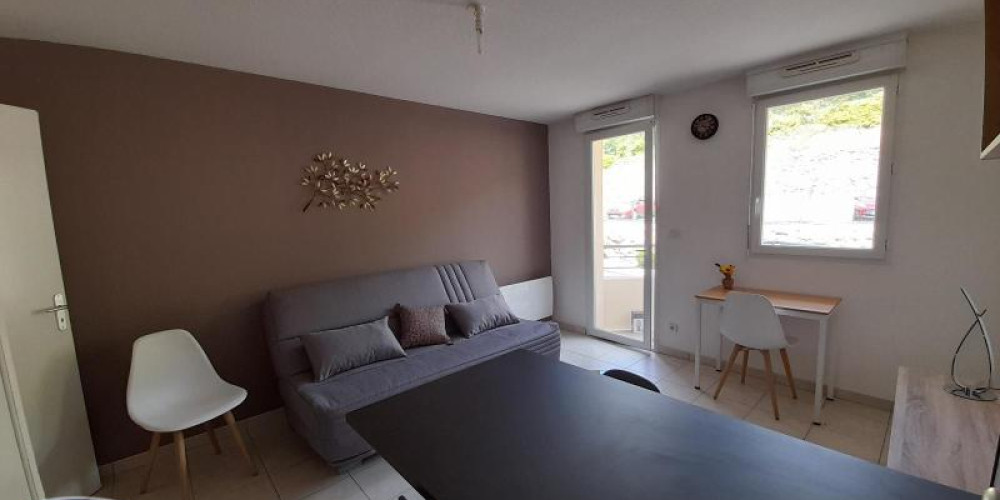 appartement à CHAMPCEVINEL (24750)