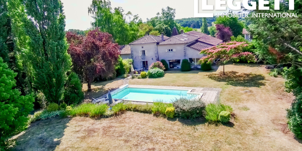 maison à LA CHAPELLE GRESIGNAC (24320)