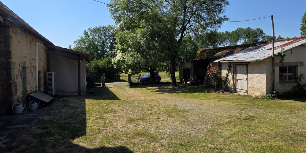 maison à CORGNAC SUR L ISLE (24800)