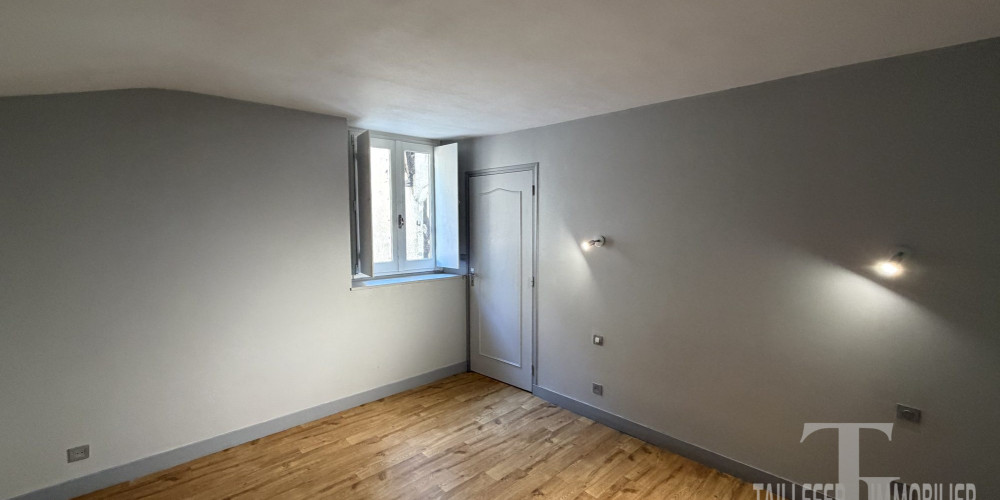 immeuble à PERIGUEUX (24000)