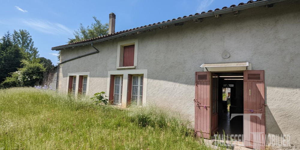 maison à PERIGUEUX (24000)