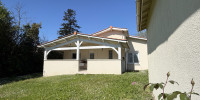maison à LA ROCHE CHALAIS (24490)