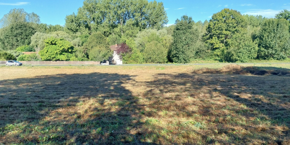terrain à CHANCELADE (24650)