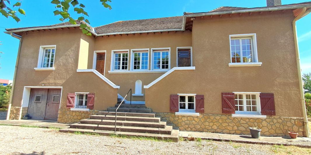 maison à MONBAZILLAC (24240)