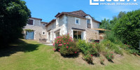 maison à NEUVIC (24190)