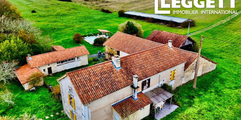 maison à MAREUIL (24340)